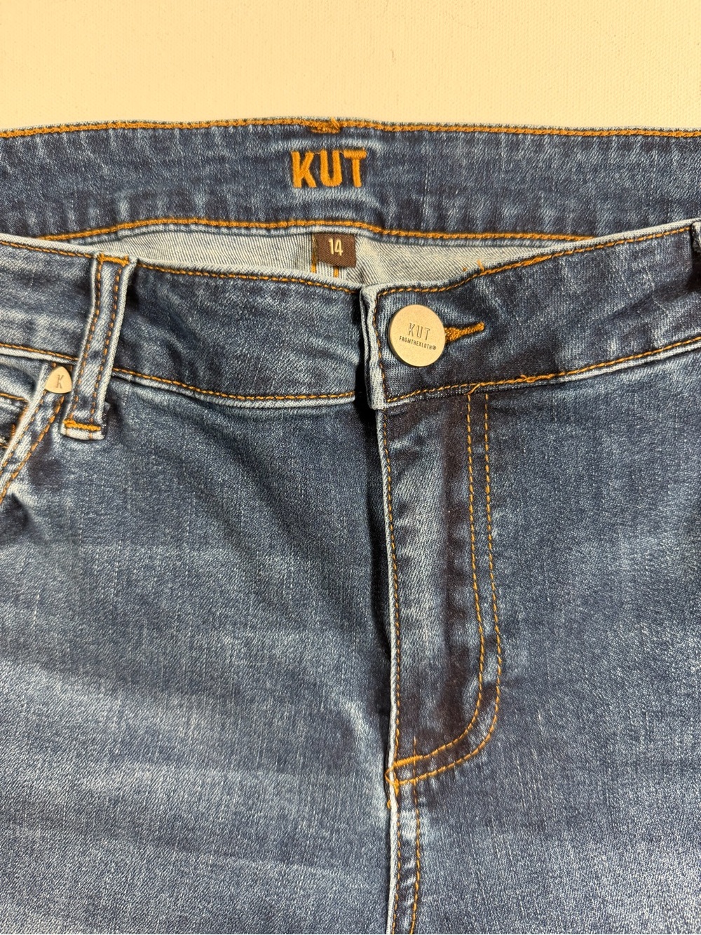KUT From The Kloth Boyfriend Jeans 14 Mid Rise Straight Leg Stretch Whiskering - Picture 2 of 11